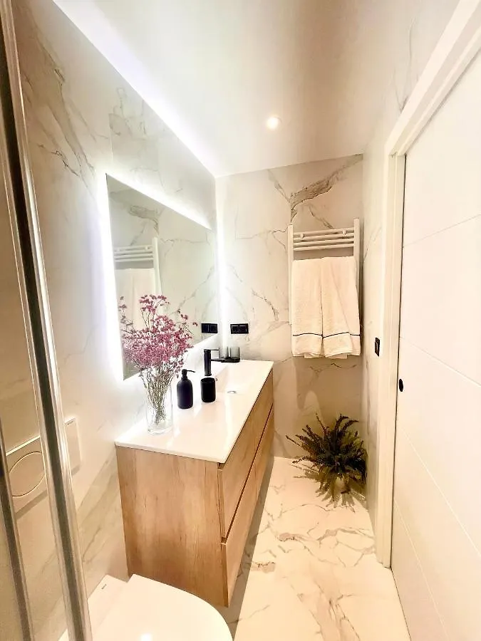 Apartamento Mentura Centro De San Sebastian Parking Free 0*,